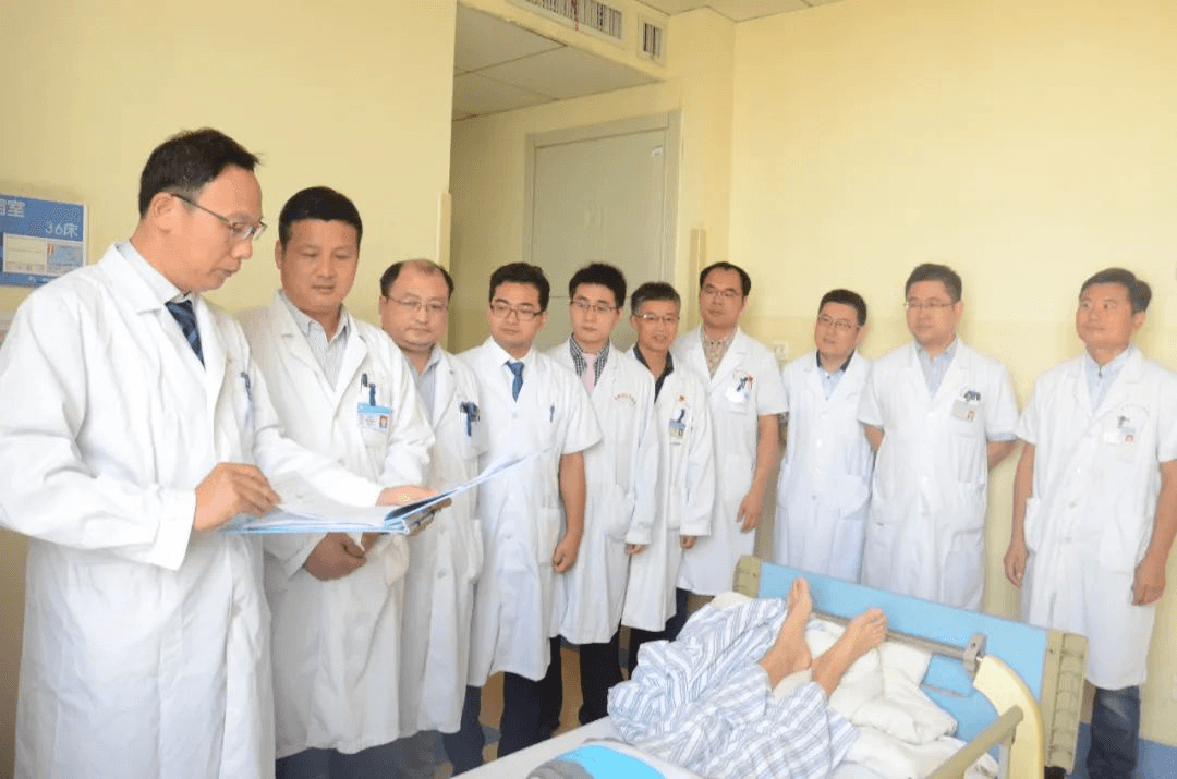  佛山哪个医院骨科最权威(广州最出名的骨科医院)