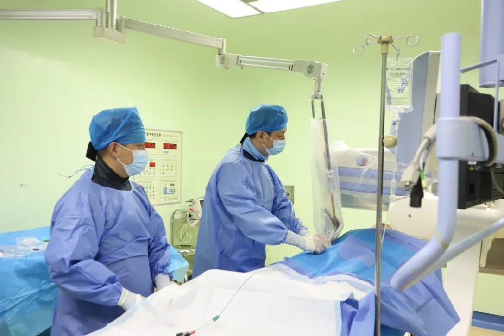 【医线要闻】生死时速！市二院多学科协作打赢“心脏保卫战”！